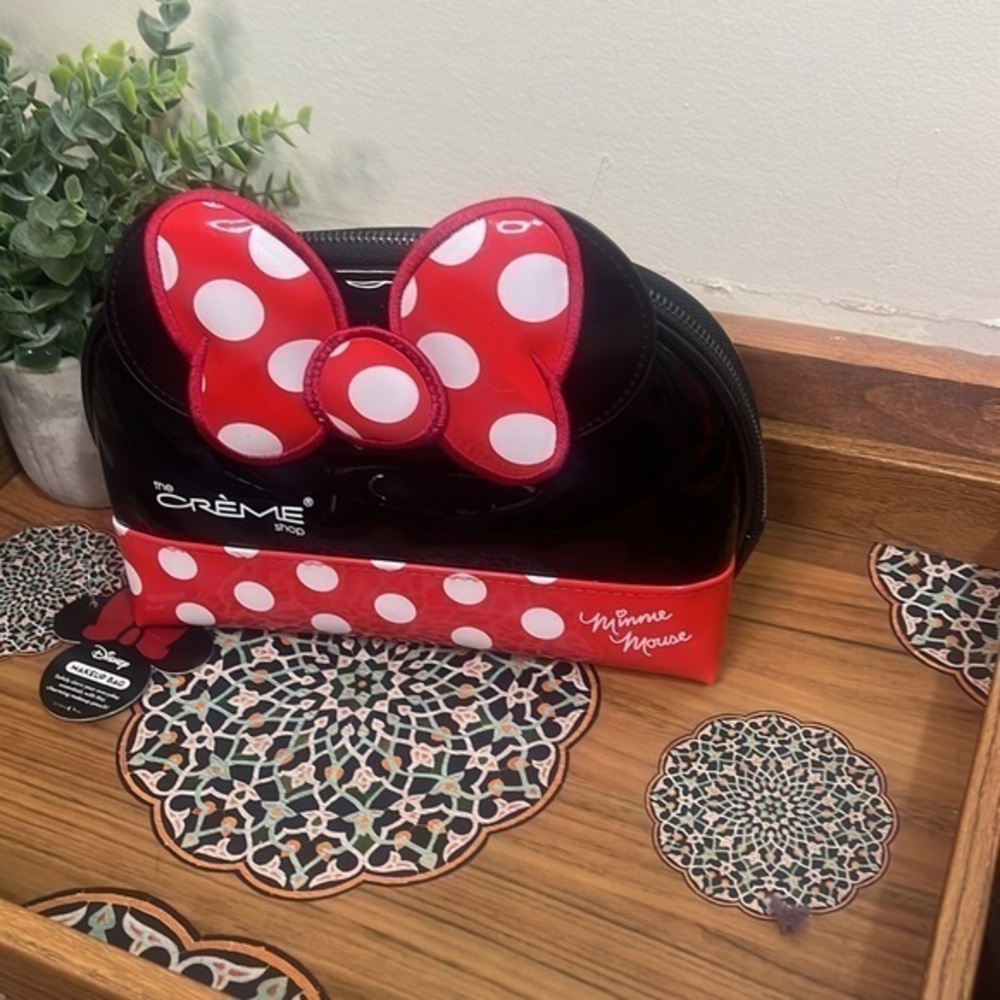 NWT Disney Minnie Mouse Dome Travel Pouch Bag - Picture 4 of 7